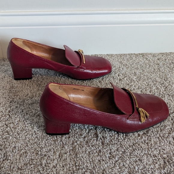 John Smith Collection Vintage Red Leather Heels - High Quality- Rare Find sz 7.5 - Picture 1 of 7